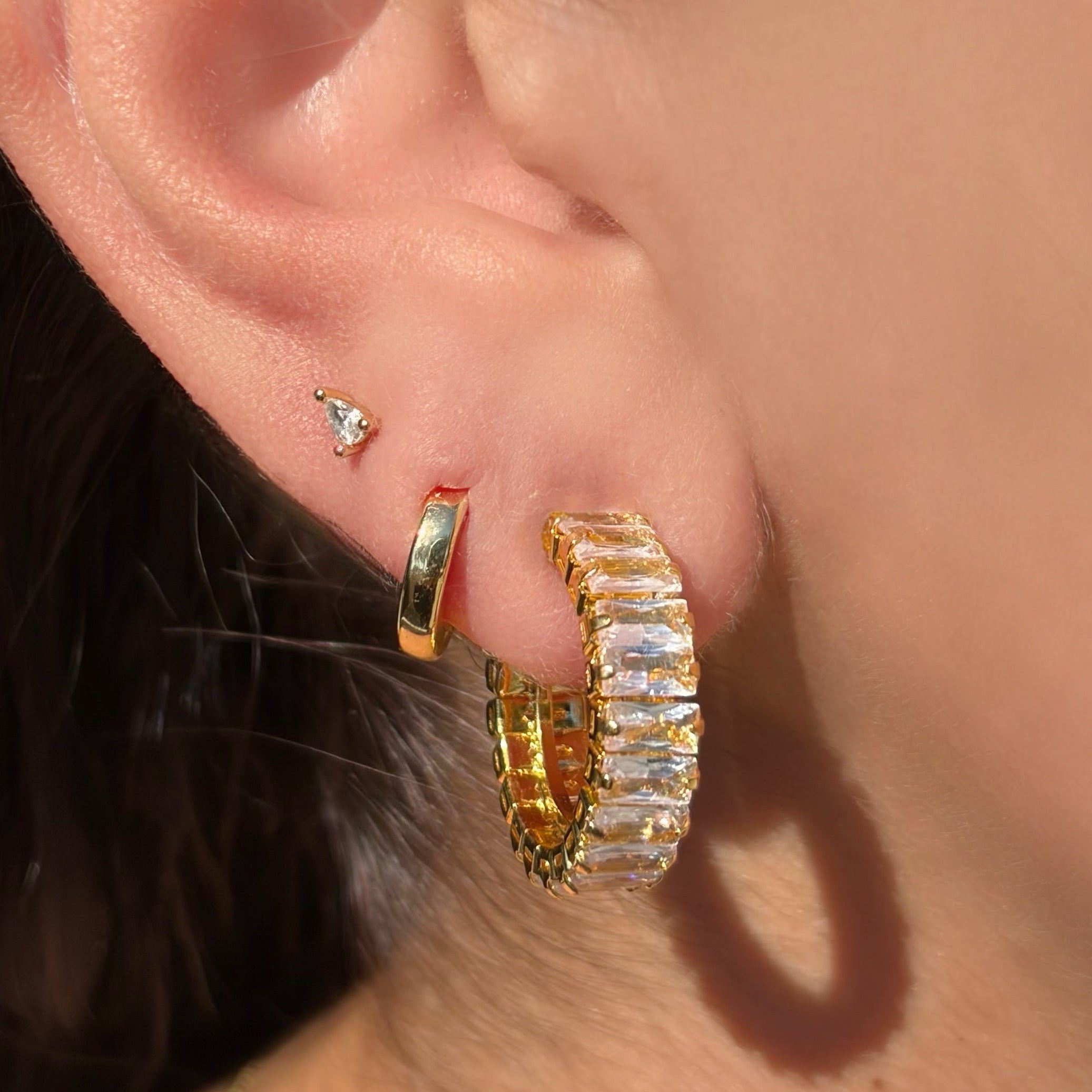 Sparkle Queen Hoop Earrings - EVRYJEWELS