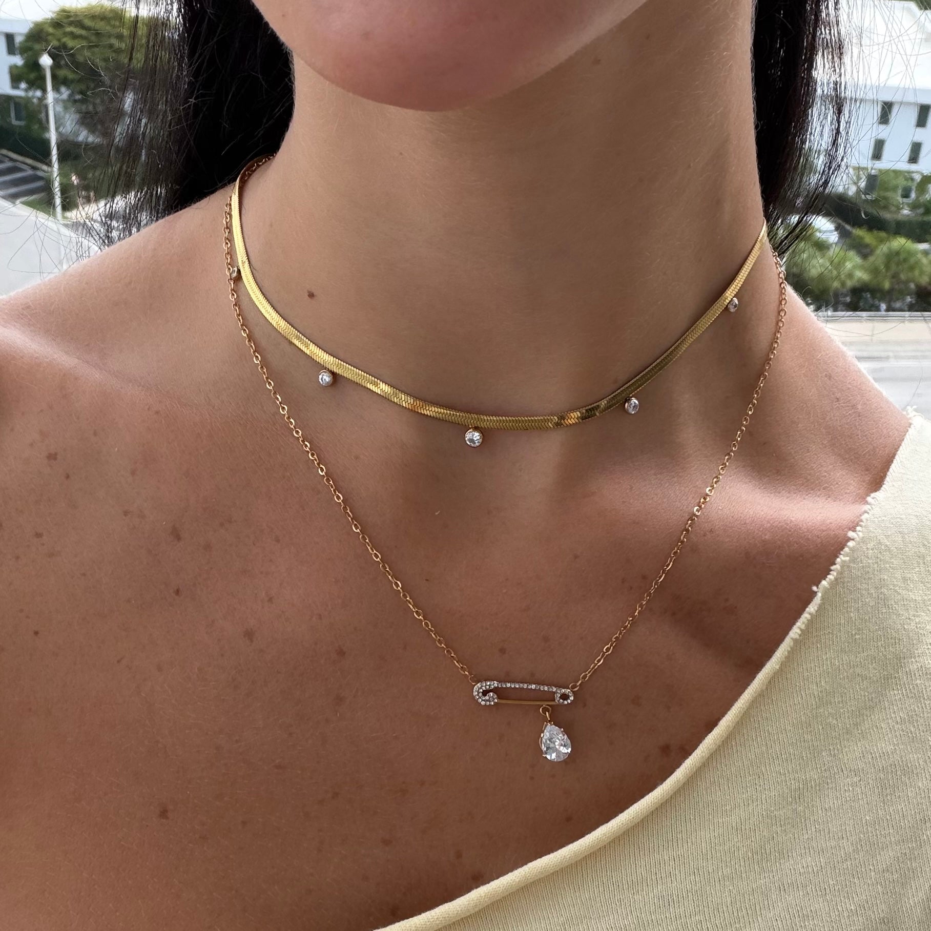 Shiny Pin Necklace